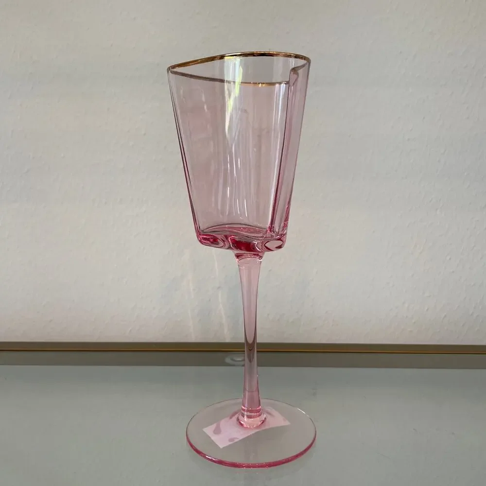 Pink Heart Shaped Wine Glasses with Gold Rim Valentines Day Set of 2 NEW
